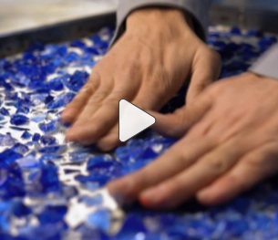 Vídeo de fabricación de terrazo azul cristal
