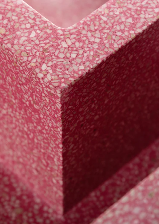 Terrazzo coloré en rose et blanc